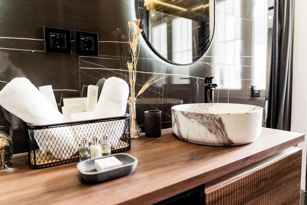 Luxury And Elegant Apartment Madrid Buitenkant foto